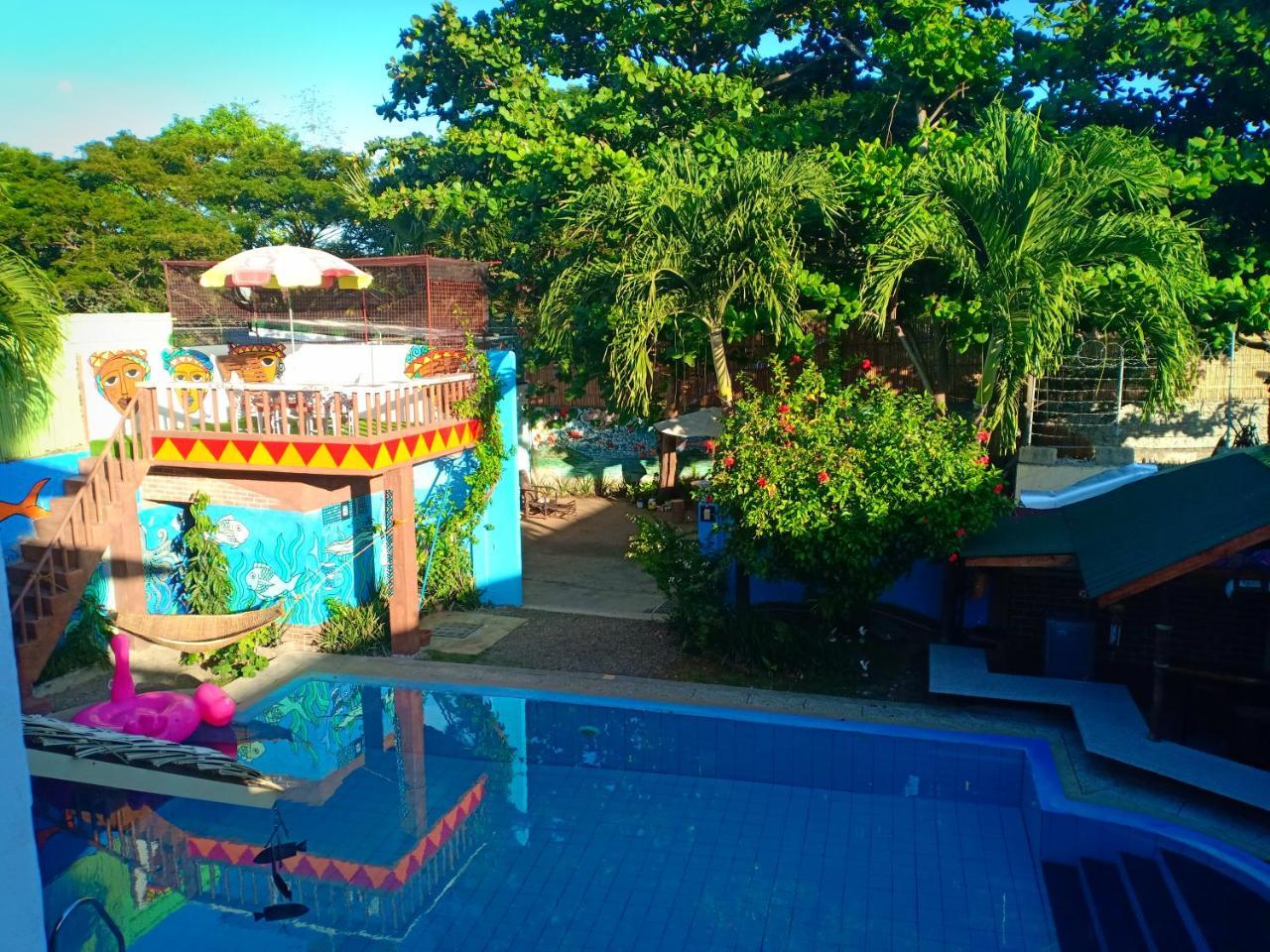 Lala Panzi Bed and Breakfast Puerto Princesa Exterior foto